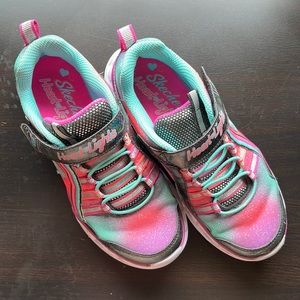 Sketchers Heart Lights.  size 1. Worn once. Light up when walk/press button.